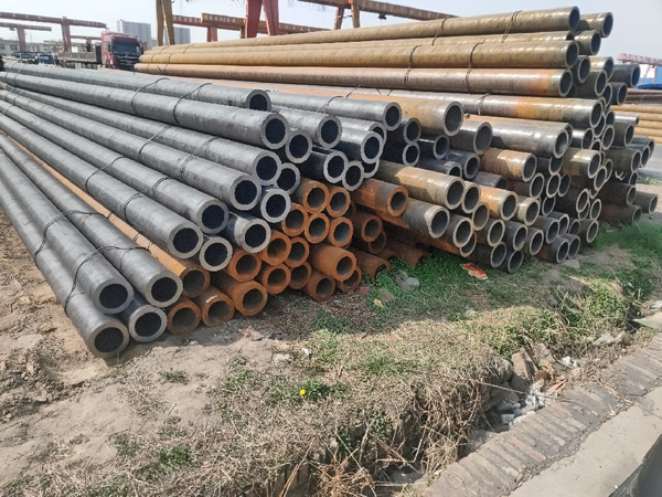 Steel storage precautions and material foundation maintenance